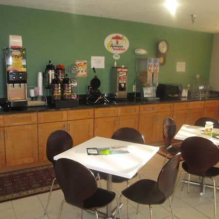 Super 8 By Wyndham Richmond/Chamberlayne Rd Hotel Yellow Tavern Eksteriør billede